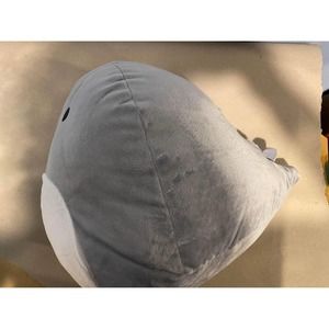 Grey Dinosaur Plushy Stuffy ￼